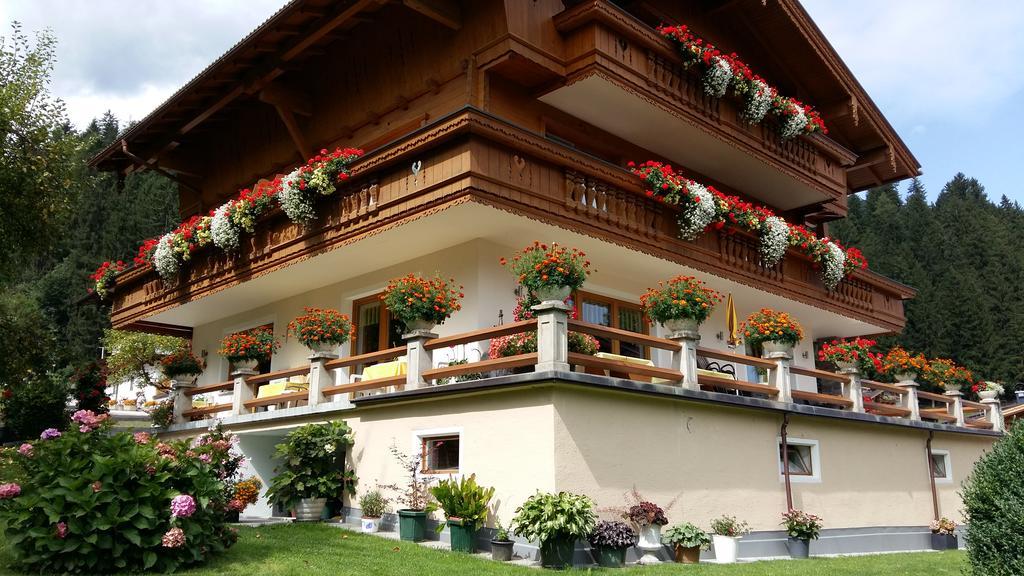 Haus Binder Hotel Ried im Zillertal Exterior photo